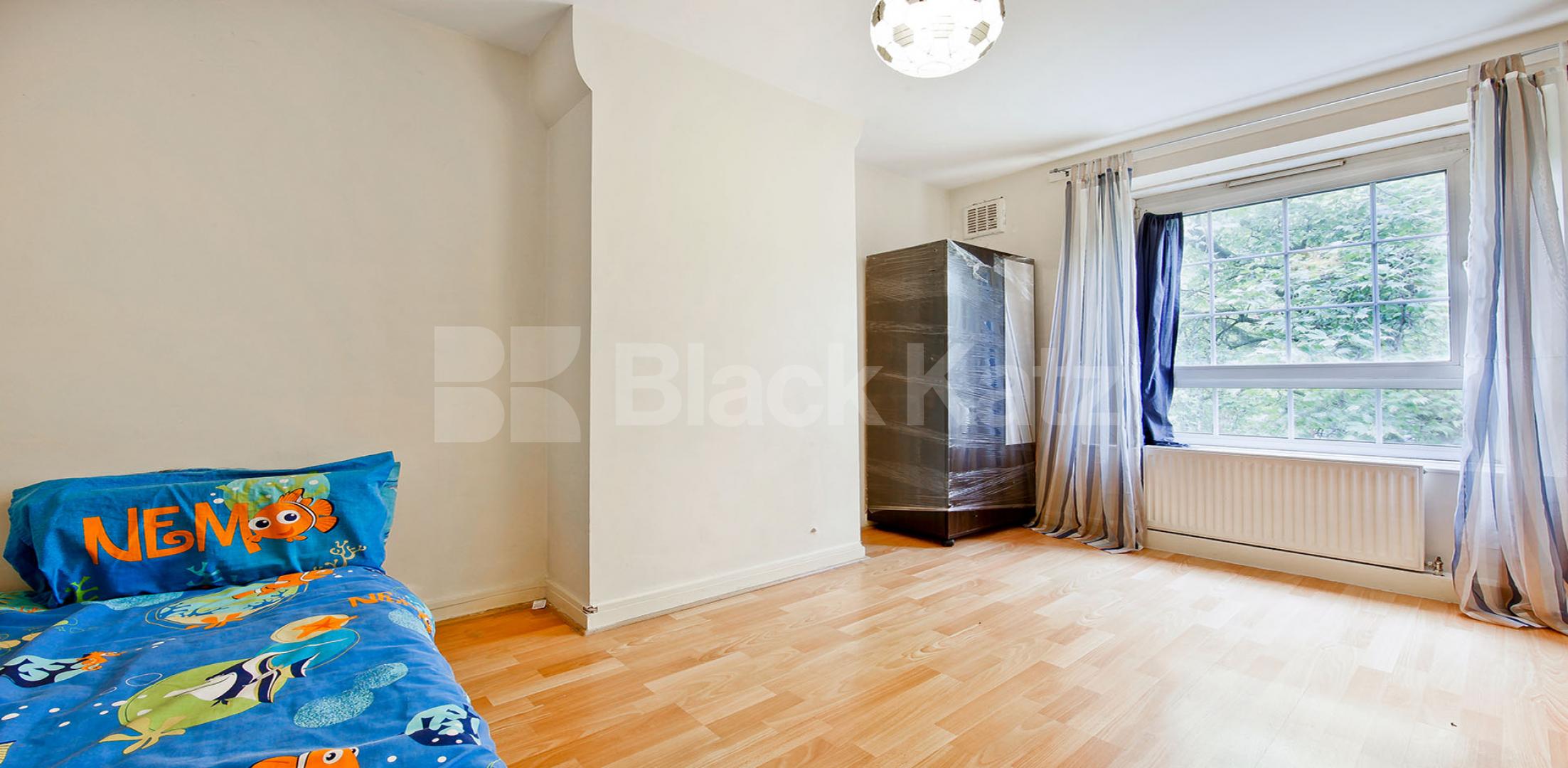 			LET , 2 Bedroom, 1 bath, 1 reception Apartment			 Peckham Road , Camberwell/Peckham